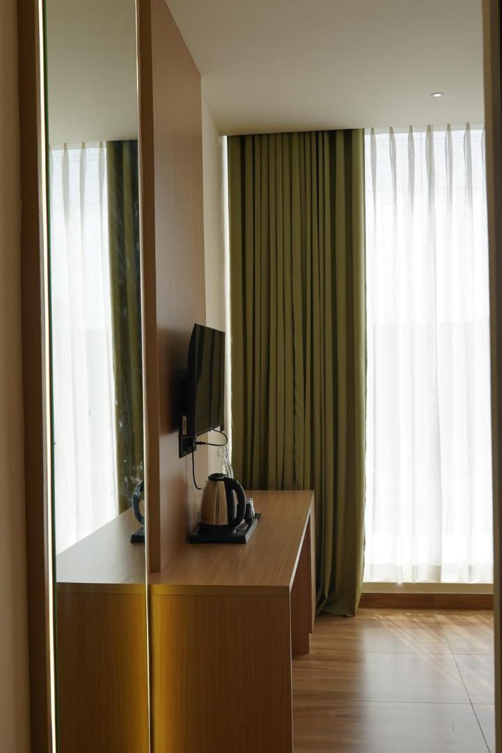 Dn Hotel Kochi Екстер'єр фото