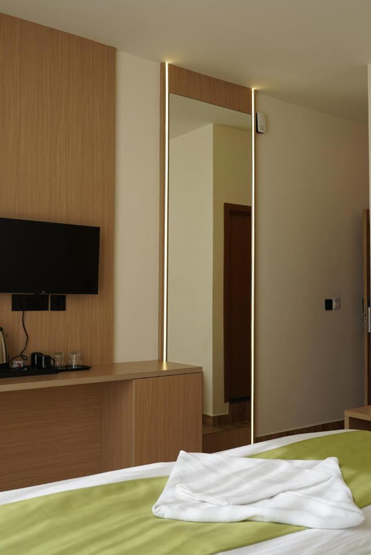 Dn Hotel Kochi Екстер'єр фото